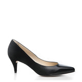 Two-toned leather pump